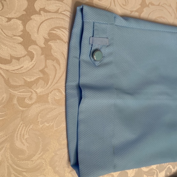 Izod Golf Blue Bermuda Shorts Side Zip & Pockets Flat Front Size 6. - Picture 3 of 7
